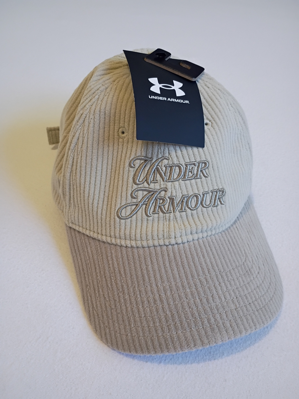 Under Armour Sportstyle Unisex Corduroy Cap Embroidered Beige Adjustable